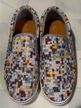 bernie mev. Woven Slip-On Sneakers in Gray, Yellow & Burgundy